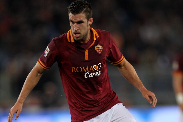 ROME, ITALY - JANUARY 18:  Kevin Strootman of AS Roma in action during the Serie A match between AS Roma and AS Livorno Calcio at Stadio Olimpico on January 18, 2014 in Rome, Italy.  (Photo by Paolo Bruno/Getty Images)