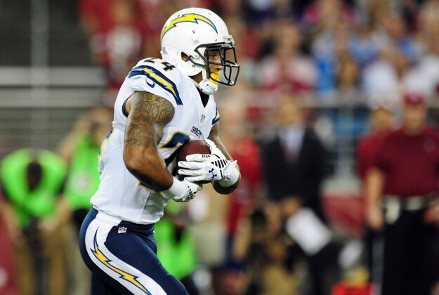 Sep 8, 2014; Glendale, AZ, USA; San Diego Chargers running back Ryan Mathews (24) carries the ball during the first half against the Arizona Cardinals at University of Phoenix Stadium. Mandatory Credit: Matt Kartozian-USA TODAY Sports