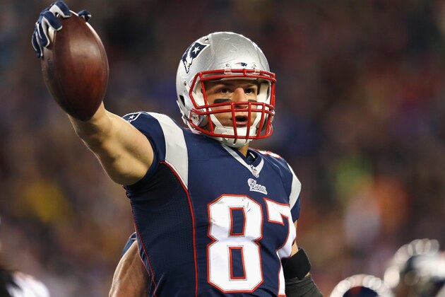 FOXBORO, MA - NOVEMBER 02:  Rob Gronkowski #87 of the New England Patriots reacts during the fourth quarter against the Denver Broncos at Gillette Stadium on November 2, 2014 in Foxboro, Massachusetts.  (Photo by Jim Rogash/Getty Images)