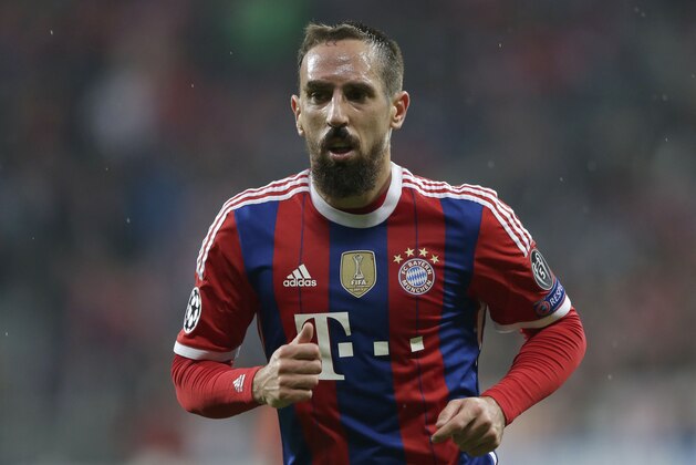Bayern's Franck Ribery from France watches the ball during the Champions League Group E soccer match between FC Bayern Munich and AS Roma at Allianz Arena in Munich, southern Germany, Wednesday Nov. 5, 2014. (AP Photo/Matthias Schrader)