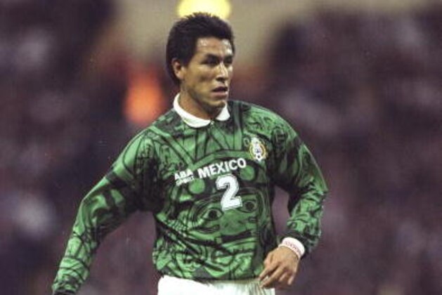 29 Mar 1997:  Claudio Suarez of Mexico in action during the International Friendly against England at Wembley in London. England won 2-0.  \ Mandatory Credit: Allsport UK /Allsport