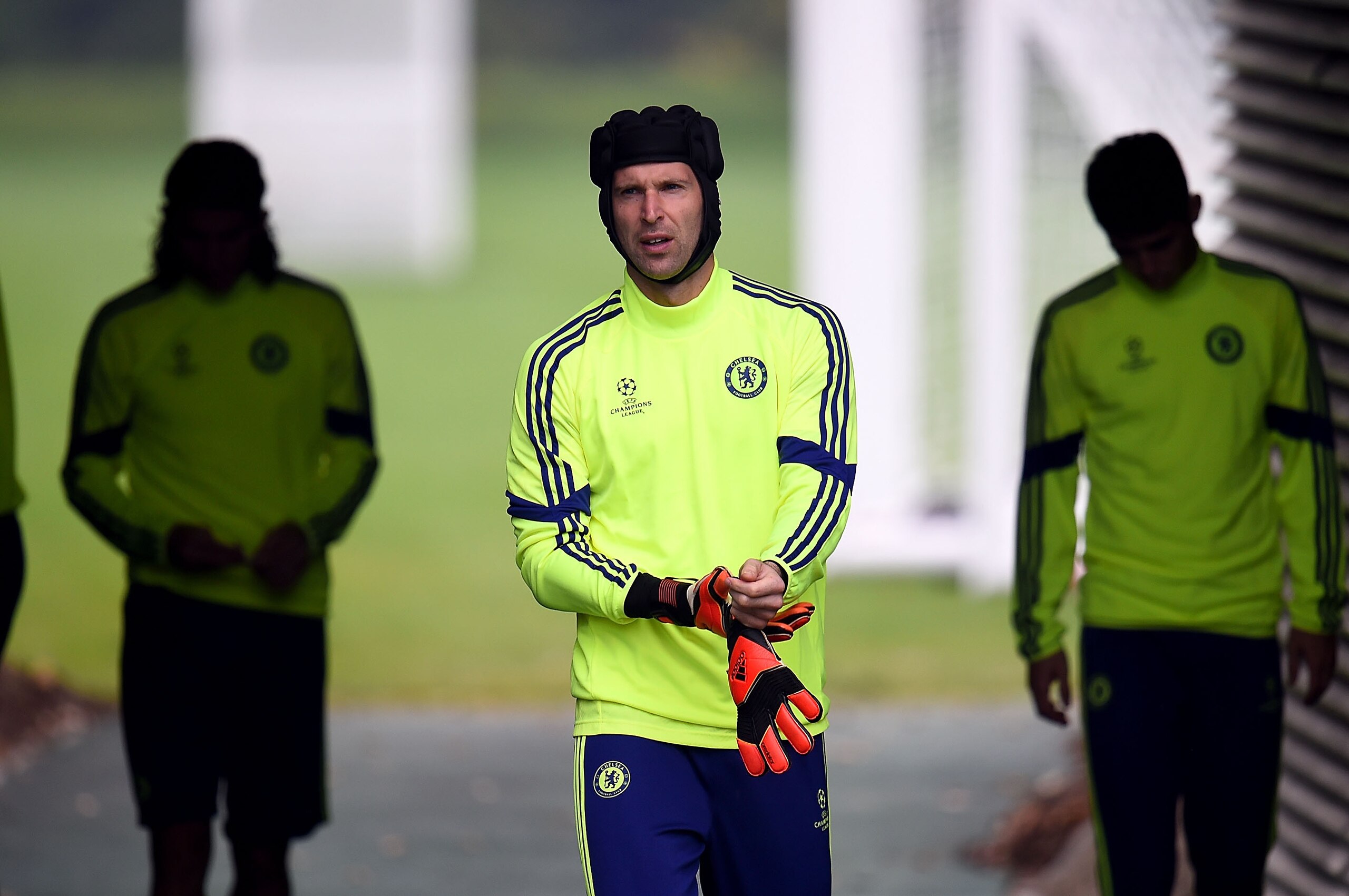 COBHAM, ENGLAND - SEPTEMBER 29:  Goalkeeper Petr Cech walks out onto the pitch during the Chelsea Training Session at Chelsea Training Ground on September 29, 2014 in Cobham, England.  (Photo by Christopher Lee/Getty Images)