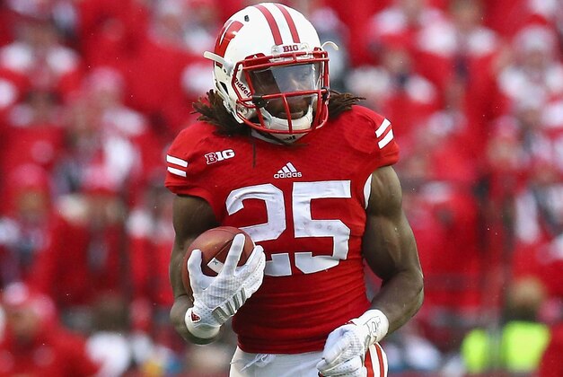 MADISON, WI - NOVEMBER 15:  Melvin Gordon #25 of the Wisconsin Badgers runs the ball against the Nebraska Cornhuskers at Camp Randall Stadium on November 15, 2014 in Madison, Wisconsin.  (Photo by Ronald Martinez/Getty Images)