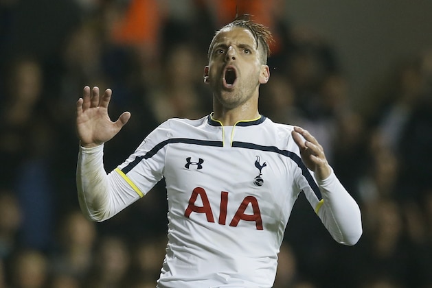Tottenham’s Roberto Soldado reacts in frustration after missing a chance to score a goal during the fourth round of the English League Cup soccer match between Tottenham Hotspur and Brighton and Hove Albion at White Hart Lane Stadium in London, Wednesday, Oct. 29, 2014. (AP Photo/Alastair Grant)