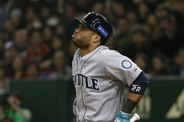TOKYO, JAPAN - NOVEMBER 15:  Robinson Cano #22 of the Seattle Mariners reacts after being hit by a pitch in the seventh inning during the game three of Samurai Japan and MLB All Stars at Tokyo Dome on November 15, 2014 in Tokyo, Japan.  (Photo by Atsushi Tomura/Getty Images)