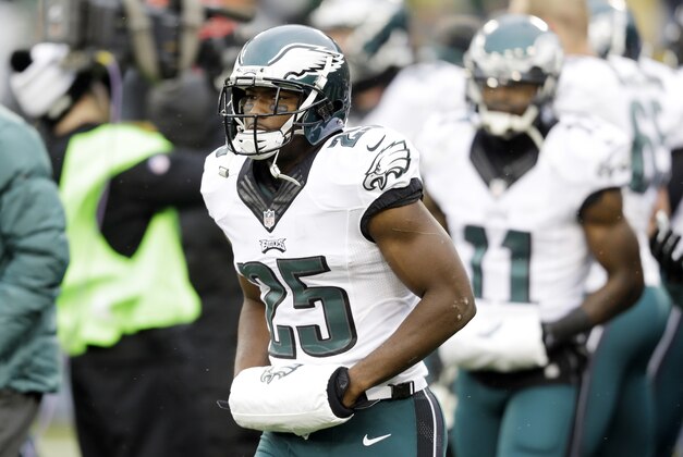 Philadelphia Eagles' LeSean McCoy before an NFL football game against the Green Bay Packers Sunday, Nov. 16, 2014, in Green Bay, Wis. (AP Photo/Tom Lynn)