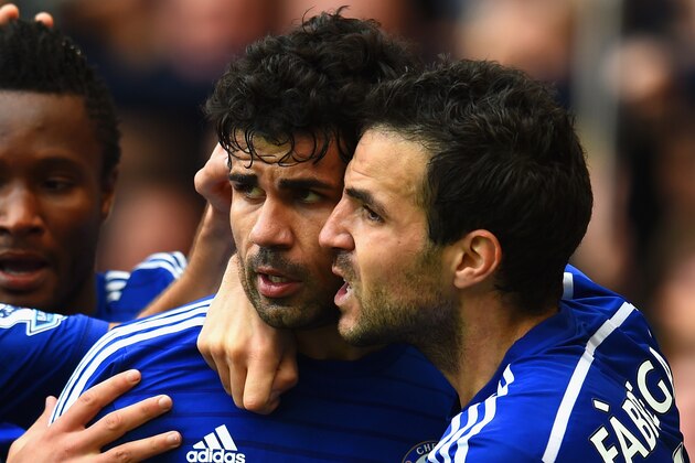 LONDON, ENGLAND - OCTOBER 05:  Diego Costa of Chelsea celebrates scoring their second goal with Cesar Azpilicueta and Cesc Fabregas of Chelsea during the Barclays Premier League match between Chelsea and Arsenal at Stamford Bridge on October 4, 2014 in London, England.  (Photo by Shaun Botterill/Getty Images)