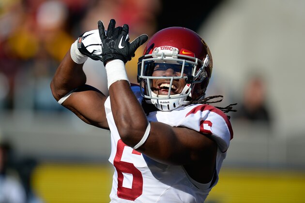 BERKELEY, CA - NOVEMBER 09:  Josh Shaw #6 of the USC Trojans celebrates after returning a blocked punt for a touchdown against the California Golden Bears during the second quarter at California Memorial Stadium on November 9, 2013 in Berkeley, California.  (Photo by Thearon W. Henderson/Getty Images)