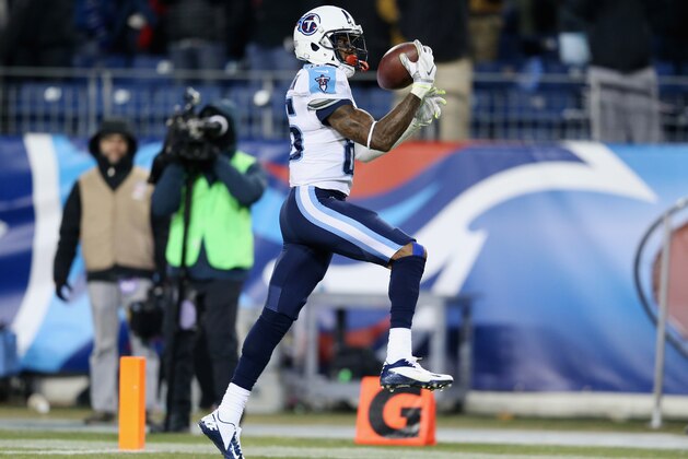 NASHVILLE, TN - NOVEMBER 17:  Nate Washington #85 of the Tennessee Titans has an 80 yard touchdown reception in the second quarter against the Pittsburgh Steelers at LP Field on November 17, 2014 in Nashville, Tennessee.  (Photo by Andy Lyons/Getty Images)