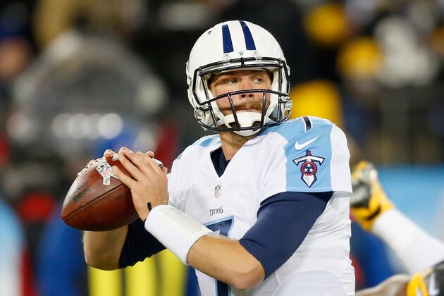 NASHVILLE, TN - NOVEMBER 17:  Quarterback  Zach Mettenberger #7 of the Tennessee Titans looks to pass against the Pittsburgh Steelers in the first quarter of the game at LP Field on November 17, 2014 in Nashville, Tennessee.  (Photo by Wesley Hitt/Getty Images)
