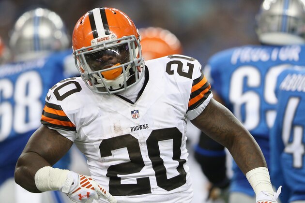 DETROIT, MI - AUGUST 09: Terrance West #20 of the Cleveland Browns reacts while playing the Detroit Lions in the third quarter during a preseason game at Ford Field on August 9, 2014 in Detroit, Michigan. (Photo by Leon Halip/Getty Images)