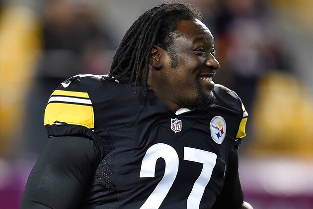 PITTSBURGH, PA - OCTOBER 20:  LeGarrette Blount #27 of the Pittsburgh Steelers warms up prior to the game against the Houston Texans at Heinz Field on October 20, 2014 in Pittsburgh, Pennsylvania.  (Photo by Joe Sargent/Getty Images)