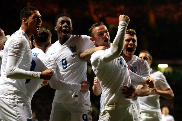 GLASGOW, SCOTLAND - NOVEMBER 18:  Wayne Rooney of England celebrates after scoring his team's second goal during the International Friendly match between Scotland and England at Celtic Park Stadium on November 18, 2014 in Glasgow, Scotland.  (Photo by Alex Livesey/Getty Images)