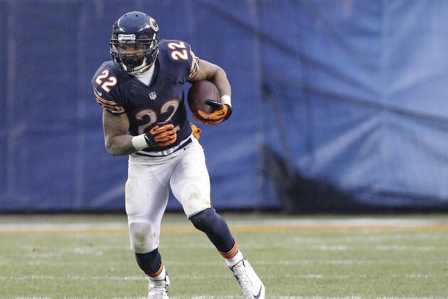 Chicago Bears running back Matt Forte (22) rushes against the Minnesota Vikings during the second half of an NFL football game Sunday, Nov. 16, 2014 in Chicago. (AP Photo/Nam Y. Huh)