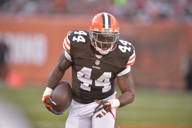 Cleveland Browns running back Ben Tate (44) runs during an NFL football game against the Oakland Raiders Sunday, Oct. 26, 2014, in Cleveland. Cleveland won 23-13. (AP Photo/David Richard)
