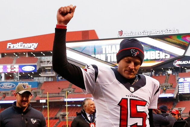 CLEVELAND, OH - NOVEMBER 16:  Ryan Mallett #15 of the Houston Texans celebrates after a 23-7 win over the Cleveland Browns at FirstEnergy Stadium on November 16, 2014 in Cleveland, Ohio.  (Photo by Gregory Shamus/Getty Images)
