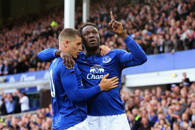 LIVERPOOL, ENGLAND - OCTOBER 18:  Romelu Lukaku of Everton celebrates scoring their second goal with Ross Barkley of Everton during the Barclays Premier League match between Everton and Aston Villa at Goodison Park on October 18, 2014 in Liverpool, England.  (Photo by Jan Kruger/Getty Images)