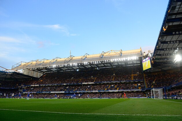 LONDON, ENGLAND - NOVEMBER 01:  General view of action during the Barclays Premier League match between Chelsea and Queens Park Rangers at Stamford Bridge on November 1, 2014 in London, England. (Photo by Mike Hewitt/Getty Images)