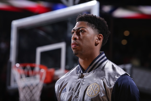PORTLAND, OR - NOVEMBER 17:  Anthony Davis #23 of the New Orleans Pelicans looks on before the game against the Portland Trail Blazers on November 17, 2014 at the Moda Center in Portland, Oregon. NOTE TO USER: User expressly acknowledges and agrees that, by downloading and or using this Photograph, user is consenting to the terms and conditions of the Getty Images License Agreement. Mandatory Copyright Notice: Copyright 2014 NBAE (Photo by Sam Forencich/NBAE via Getty Images)