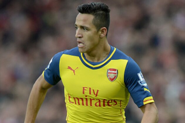 SUNDERLAND, ENGLAND - OCTOBER 25:  Alexis Sanchez of Arsenal during the Barclays Premier League match between Sunderland and Arsenal at the Stadium of Light on October 25, 2014 in Sunderland, England.  (Photo by Gareth Copley/Getty Images)