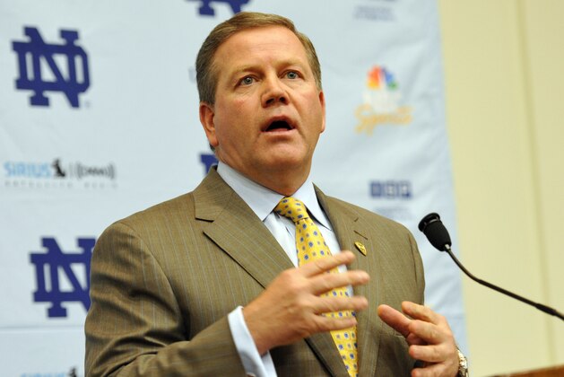 Notre Dame football coach Brian Kelly addresses the media during a news conference in Tuesday March 22, 2011, in South Bend, Ind. (AP Photo/Joe Raymond)
