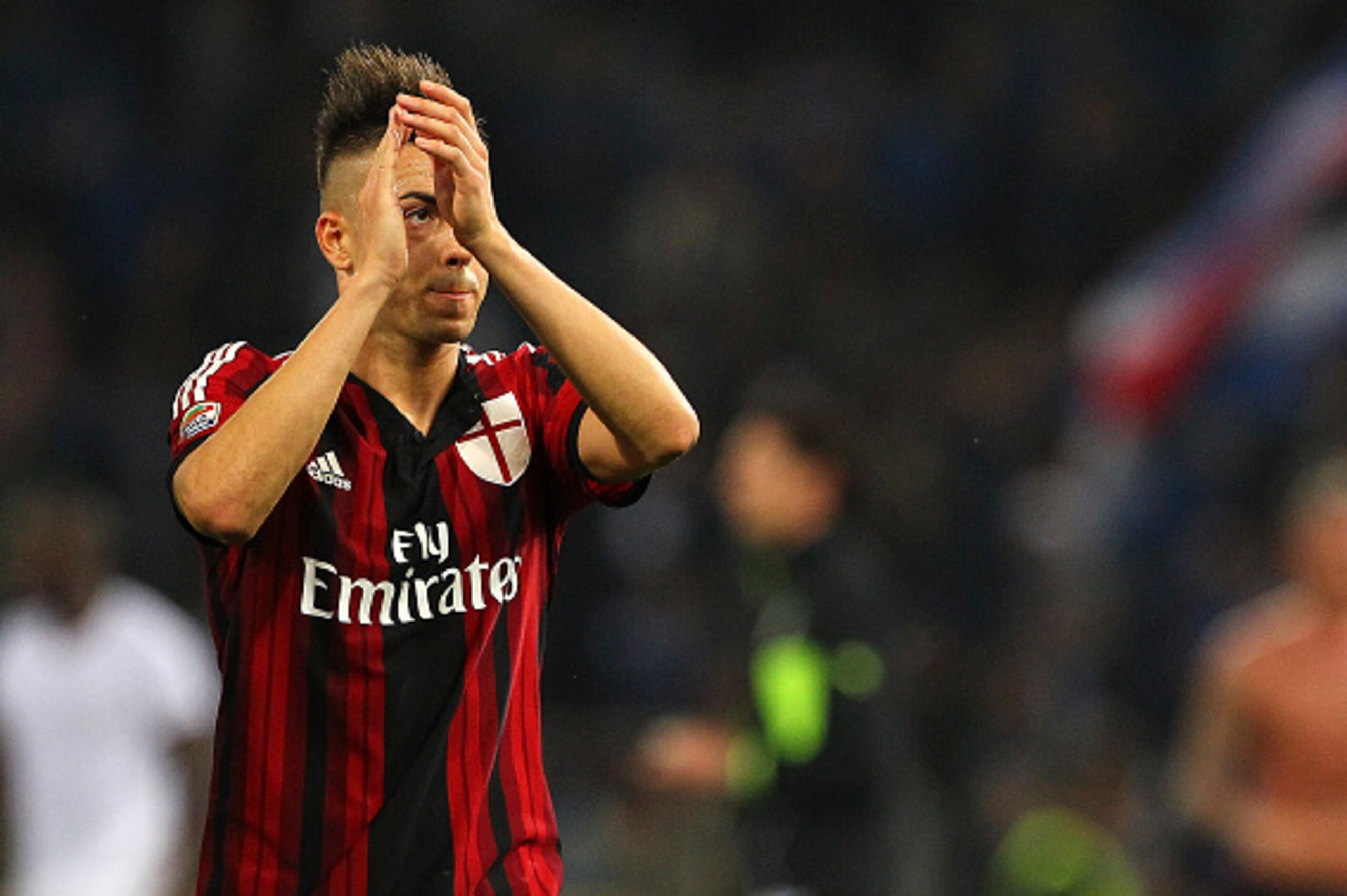 GENOA, ITALY - NOVEMBER 08:  Stephan El Shaarawy of AC Milan salutes the fans at the end of the Serie A match between UC Sampdoria and AC Milan at Stadio Luigi Ferraris on November 8, 2014 in Genoa, Italy.  (Photo by Marco Luzzani/Getty Images)