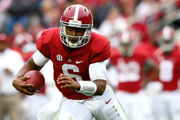 TUSCALOOSA, AL - NOVEMBER 22:  Blake Sims #6 of the Alabama Crimson Tide rushes against the Western Carolina Catamounts at Bryant-Denny Stadium on November 22, 2014 in Tuscaloosa, Alabama.  (Photo by Kevin C. Cox/Getty Images)
