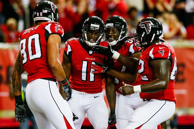 ATLANTA, GA - NOVEMBER 23:  Julio Jones #11 of the Atlanta Falcons celebraes a touchdown with teammates in the first half against the Cleveland Browns at Georgia Dome on November 23, 2014 in Atlanta, Georgia.  (Photo by Kevin C. Cox/Getty Images)