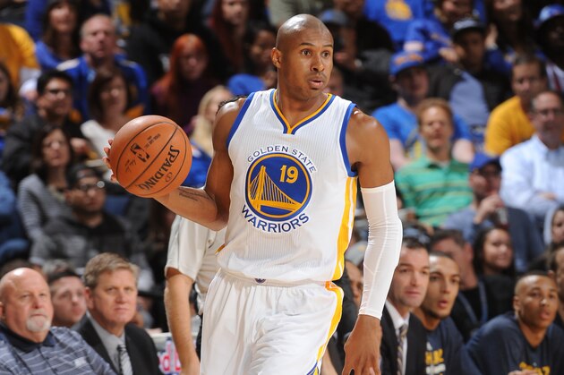 OAKLAND, CA - NOVEMBER 21: Leandro Barbosa #19 of the Golden State Warriors brings the ball up the court against the Utah Jazz on November 21, 2014 at Oracle Arena in Oakland, California. NOTE TO USER: User expressly acknowledges and agrees that, by downloading and or using this photograph, user is consenting to the terms and conditions of Getty Images License Agreement. Mandatory Copyright Notice: Copyright 2014 NBAE (Photo by Noah Graham/NBAE via Getty Images)