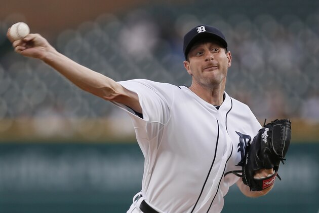 Detroit Tigers pitcher Max Scherzer throws against the Minnesota Twins in the first inning of a baseball game in Detroit, Thursday, Sept. 25, 2014. (AP Photo/Paul Sancya)
