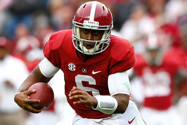TUSCALOOSA, AL - NOVEMBER 22:  Blake Sims #6 of the Alabama Crimson Tide rushes against the Western Carolina Catamounts at Bryant-Denny Stadium on November 22, 2014 in Tuscaloosa, Alabama.  (Photo by Kevin C. Cox/Getty Images)