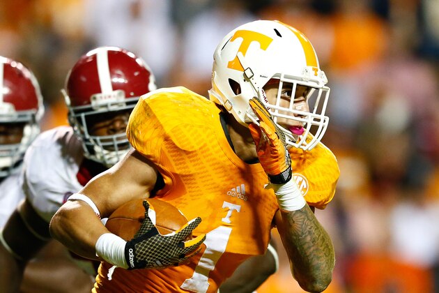 KNOXVILLE, TN - OCTOBER 25:  Jalen Hurd #1 of the Tennessee Volunteers against the Alabama Crimson Tide at Neyland Stadium on October 25, 2014 in Knoxville, Tennessee.  (Photo by Kevin C. Cox/Getty Images)