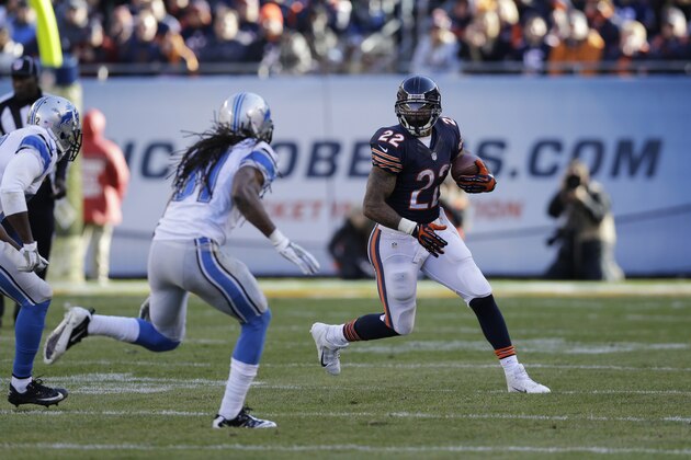 Chicago Bears running back Matt Forte (22) rushes against the Detroit Lionsduring the second half of an NFL football game, Sunday, Nov. 10, 2013, in Chicago. (AP Photo/Nam Y. Huh)