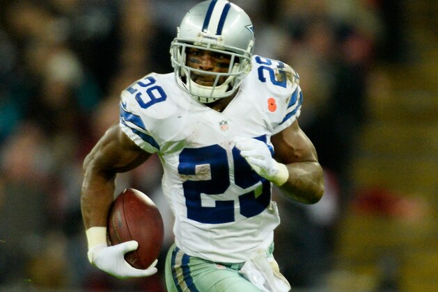 LONDON, ENGLAND - NOVEMBER 09:  DeMarco Murray #29 of the Dallas Cowboys runs with the ball  during the NFL week 10 match between the Jackson Jaguars and the Dallas Cowboys at Wembley Stadium on November 9, 2014 in London, England.  (Photo by Alan Crowhurst/Getty Images)