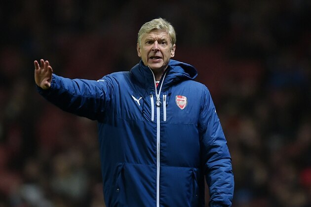 LONDON, ENGLAND - NOVEMBER 26:  Arsene Wenger the Arsenal manager gestures during the UEFA Champions League Group D match between Arsenal and Borussia Dortmund at the Emirates Stadium on November 26, 2014 in London, United Kingdom.  (Photo by Jamie McDonald/Getty Images)