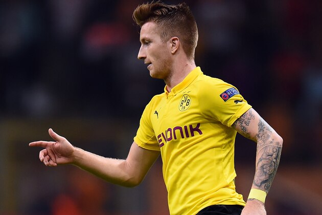 ISTANBUL, TURKEY - OCTOBER 22:  Marco Reus of Dortmund runs with the ball the UEFA Champions League group D match between Glatasaray AS and Borussia Dortmund at Ali Sami Yen Spor Kompleksi on October 22, 2014 in Istanbul, Turkey.  (Photo by Lars Baron/Getty Images)