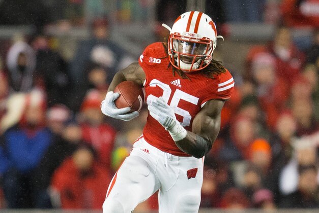 Nov 15, 2014; Madison, WI, USA; Wisconsin Badgers running back Melvin Gordon (25) during the game against the Nebraska Cornhuskers at Camp Randall Stadium.  Wisconsin won 59-24.  Mandatory Credit: Jeff Hanisch-USA TODAY Sports