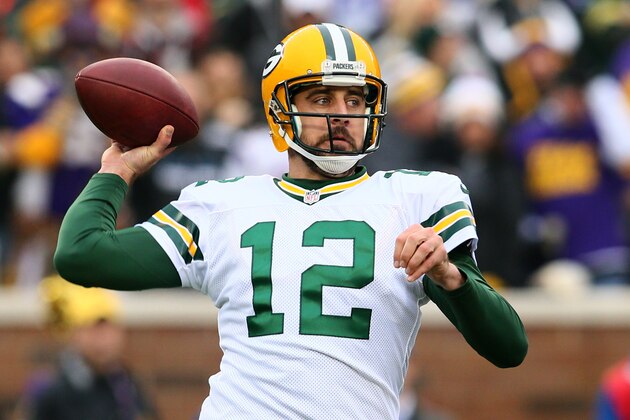 MINNEAPOLIS, MN - NOVEMBER 23: Aaron Rodgers #12 of the Green Bay Packers looks to pass the ball in the first quarter against the Minnesota Vikings on November 23, 2014 at TCF Bank Stadium in Minneapolis, Minnesota. (Photo by Adam Bettcher/Getty Images)