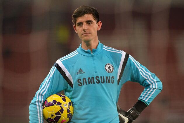 SUNDERLAND, ENGLAND - NOVEMBER 29: Thibaut Courtois of Chelsea during the Barclays Premier League match between Sunderland and Chelsea at the Stadium of Light on November 29, 2014 in Sunderland, England.  (Photo by Tony Marshall/Getty Images)