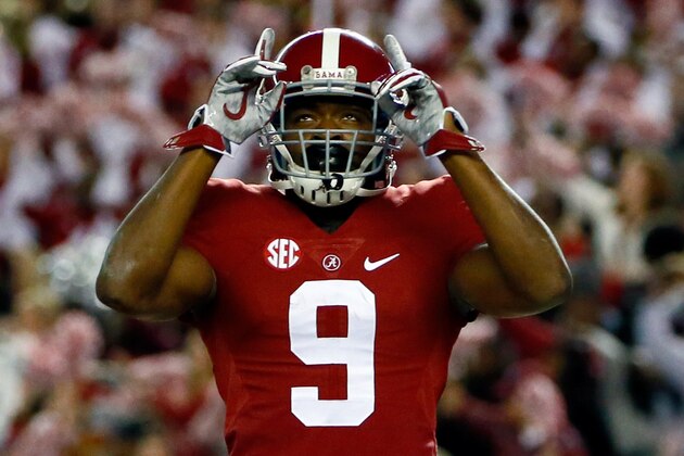 TUSCALOOSA, AL - NOVEMBER 29:  Amari Cooper #9 of the Alabama Crimson Tide celebrates after catching a 39 yard touchdown pass thrown by Blake Sims #6 in the third quarter against the Auburn Tigers during the Iron Bowl at Bryant-Denny Stadium on November 29, 2014 in Tuscaloosa, Alabama.  (Photo by Kevin C. Cox/Getty Images)