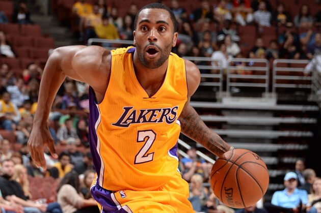 ANAHEIM, CA - OCTOBER 16: Wayne Ellington #2 of the Los Angeles Lakers drives to the basket during a game against the Utah Jazz at Honda Center on October 16, 2014 in Anaheim, California. NOTE TO USER: User expressly acknowledges and agrees that, by downloading and/or using this photograph, user is consenting to the terms and conditions of the Getty Images License Agreement.  Mandatory Copyright Notice: Copyright 2014 NBAE (Photo by Andrew D. Bernstein/NBAE via Getty Images)