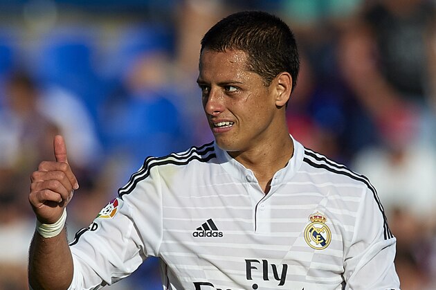 VALENCIA, SPAIN - OCTOBER 18: Javier 'Chicharito' Hernandez of Real Madrid reacts as he fails to score during the La Liga match between Levante UD and Real Madrid at Ciutat de Valencia on October 18, 2014 in Valencia, Spain.  (Photo by Manuel Queimadelos Alonso/Getty Images)