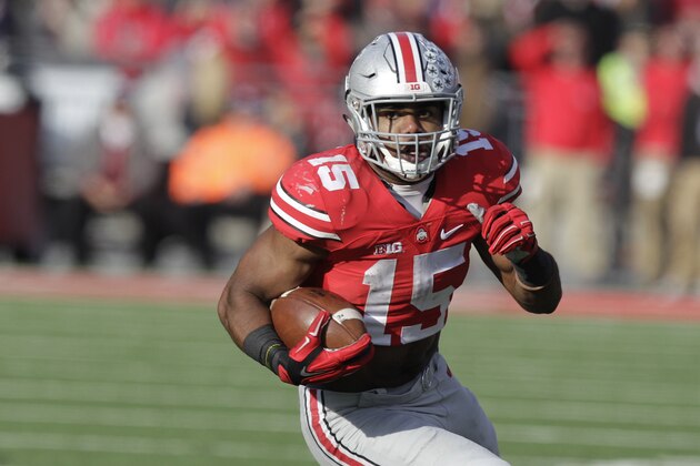 Ohio State running back Ezekiel Elliott plays against Indiana in an NCAA college football game Saturday, Nov. 22, 2014, in Columbus, Ohio. (AP Photo/Jay LaPrete)
