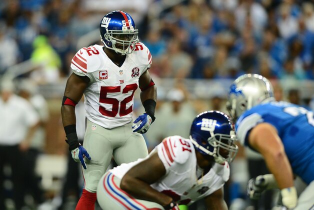 Sep 8, 2014; Detroit, MI, USA; New York Giants outside linebacker Jon Beason (52) against the Detroit Lions at Ford Field. Mandatory Credit: Andrew Weber-USA TODAY Sports