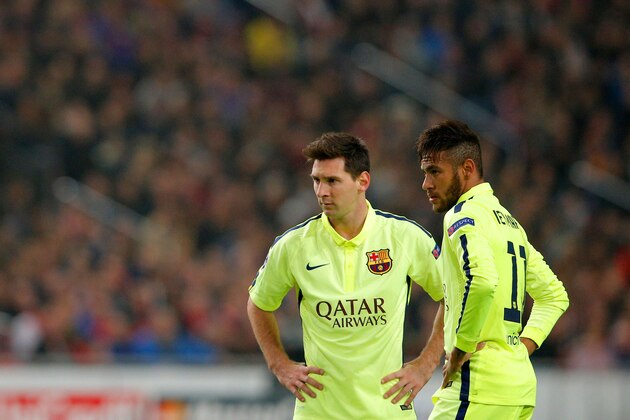 AMSTERDAM, NETHERLANDS - NOVEMBER 05:  Lionel Messi and Neymar of Barcelona look on during the UEFA Champions League Group F match between AFC Ajax and FC Barcelona at The Amsterdam Arena on November 5, 2014 in Amsterdam, Netherlands.  (Photo by Dean Mouhtaropoulos/Getty Images)