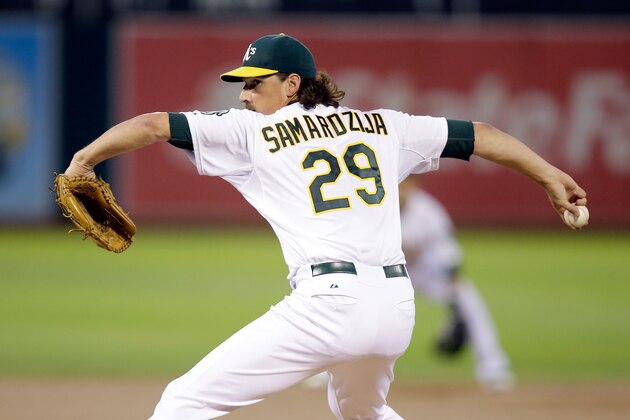 OAKLAND, CA - SEPTEMBER 22:  Jeff Samardzija #29 of the Oakland Athletics pitches against the Los Angeles Angels of Anaheim at O.co Coliseum on September 22, 2014 in Oakland, California.  (Photo by Ezra Shaw/Getty Images)