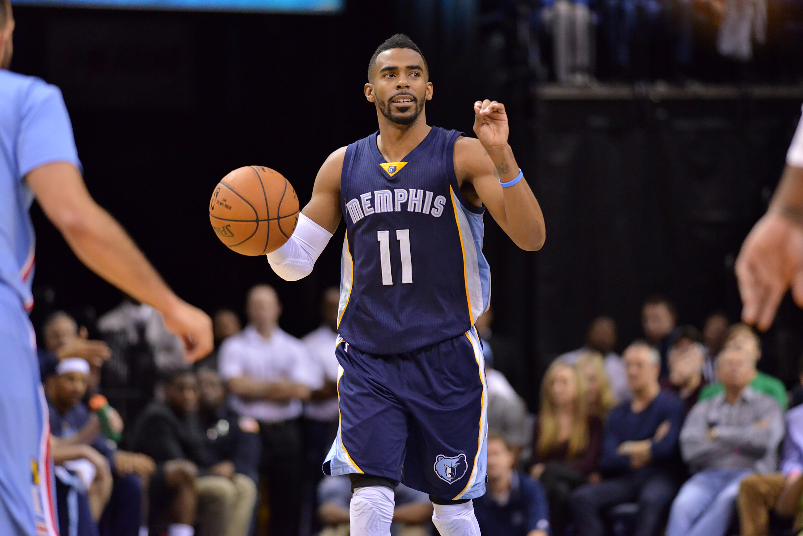 Memphis Grizzlies guard Mike Conley (11) plays in the second half of an NBA basketball game Sunday, Nov. 23, 2014, in Memphis, Tenn. (AP Photo/Brandon Dill)