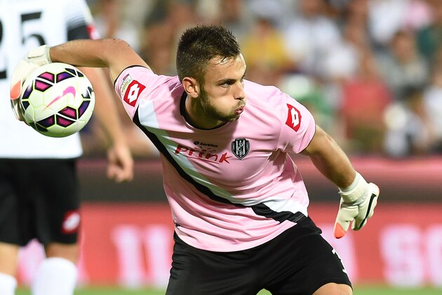 CESENA, ITALY - SEPTEMBER 20:  Nicola Leali of Cesena in action during the Serie A match between AC Cesena and Empoli FC at Dino Manuzzi Stadium on September 20, 2014 in Cesena, Italy.  (Photo by Giuseppe Bellini/Getty Images)