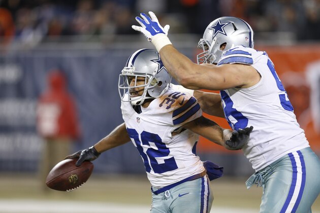 CHICAGO, IL - DECEMBER 4: Orlando Scandrick #32 of the Dallas Cowboys celebrates after a fourth quarter interception against the Chicago Bears during the game at Soldier Field on December 4, 2014 in Chicago, Illinios. The Cowboys defeated the Bears 41-28. (Photo by Joe Robbins/Getty Images)