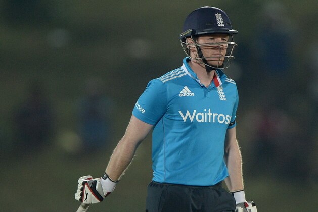 HAMBANTOTA, SRI LANKA - DECEMBER 03:  Eoin Morgan of England leaves the field after being dismissed by Angelo Mathews of Sri Lanka during the 3rd One Day International between Sri Lanka and England at Mahinda Rajapaksa International Stadium on December 3, 2014 in Hambantota, Sri Lanka.  (Photo by Gareth Copley/Getty Images)